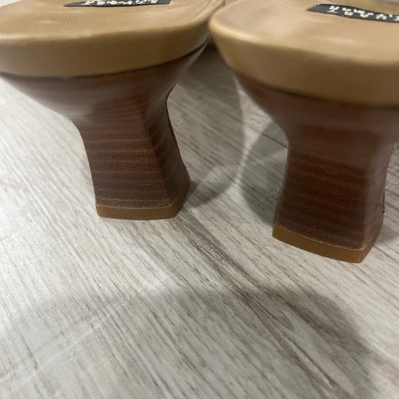 Rare Vintage Stuart Weitzman Crocodile leather Honey Heels size 6.5 - Picture 10 of 17